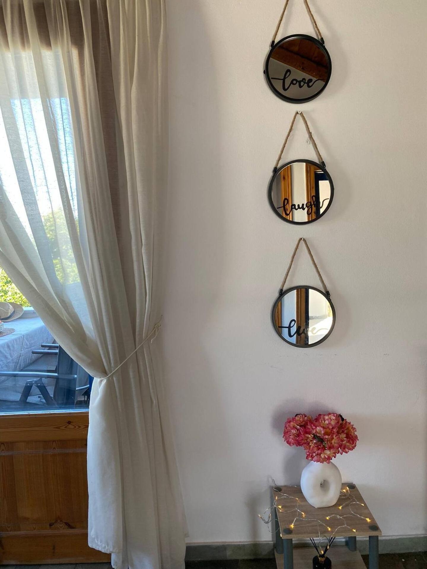Nikita'S Apartment, With Seaview 칼라마키 외부 사진
