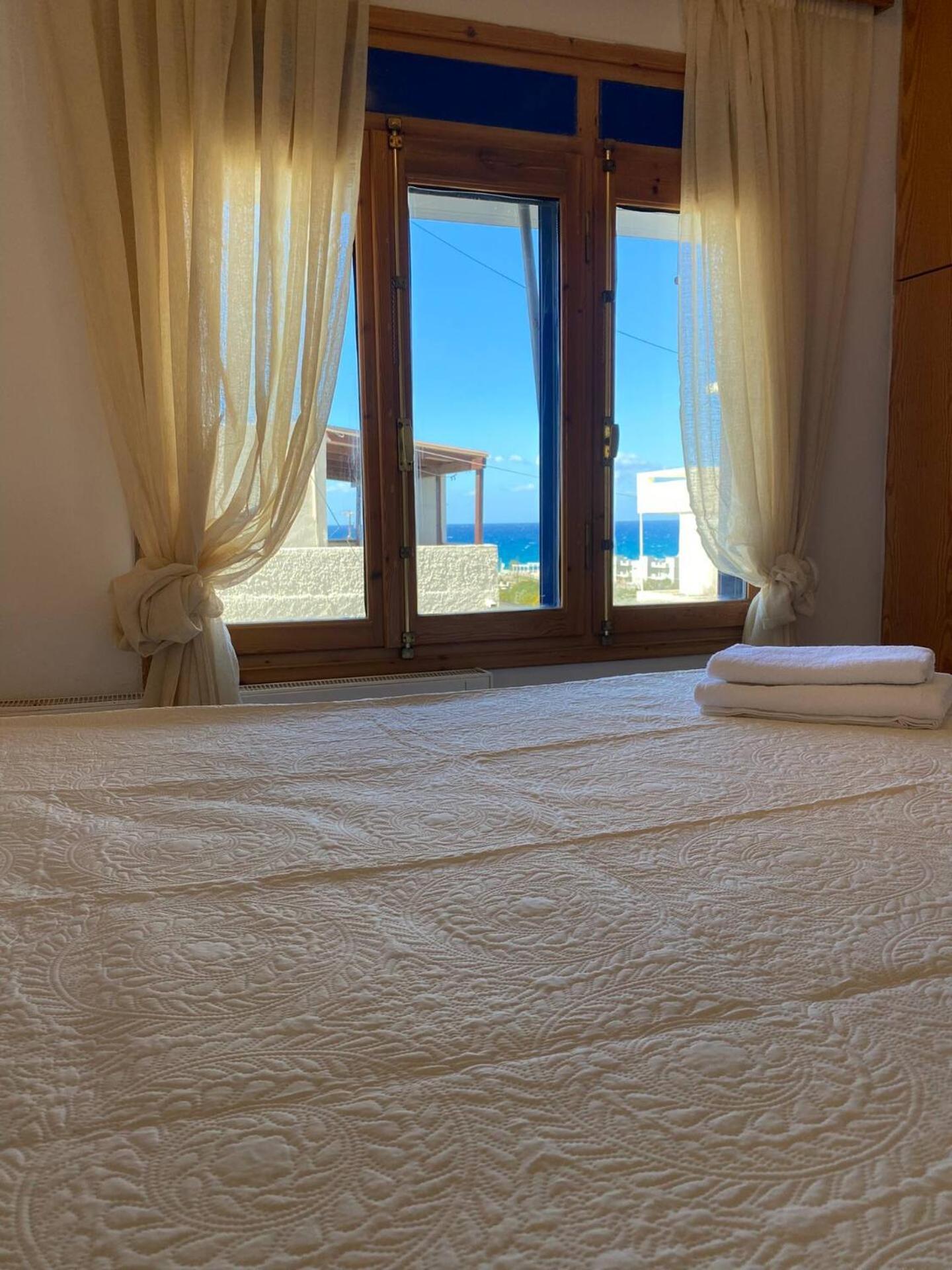 Nikita'S Apartment, With Seaview 칼라마키 외부 사진